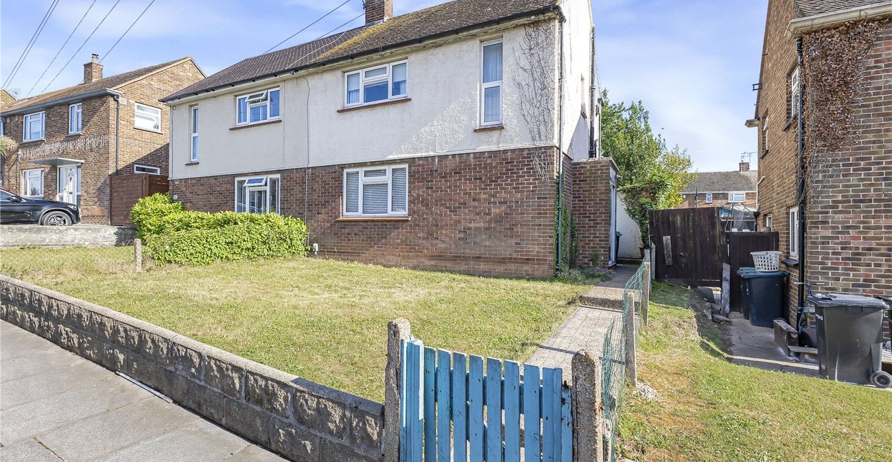 2 bedroom house for sale in Gravesend | Robinson Michael & Jackson