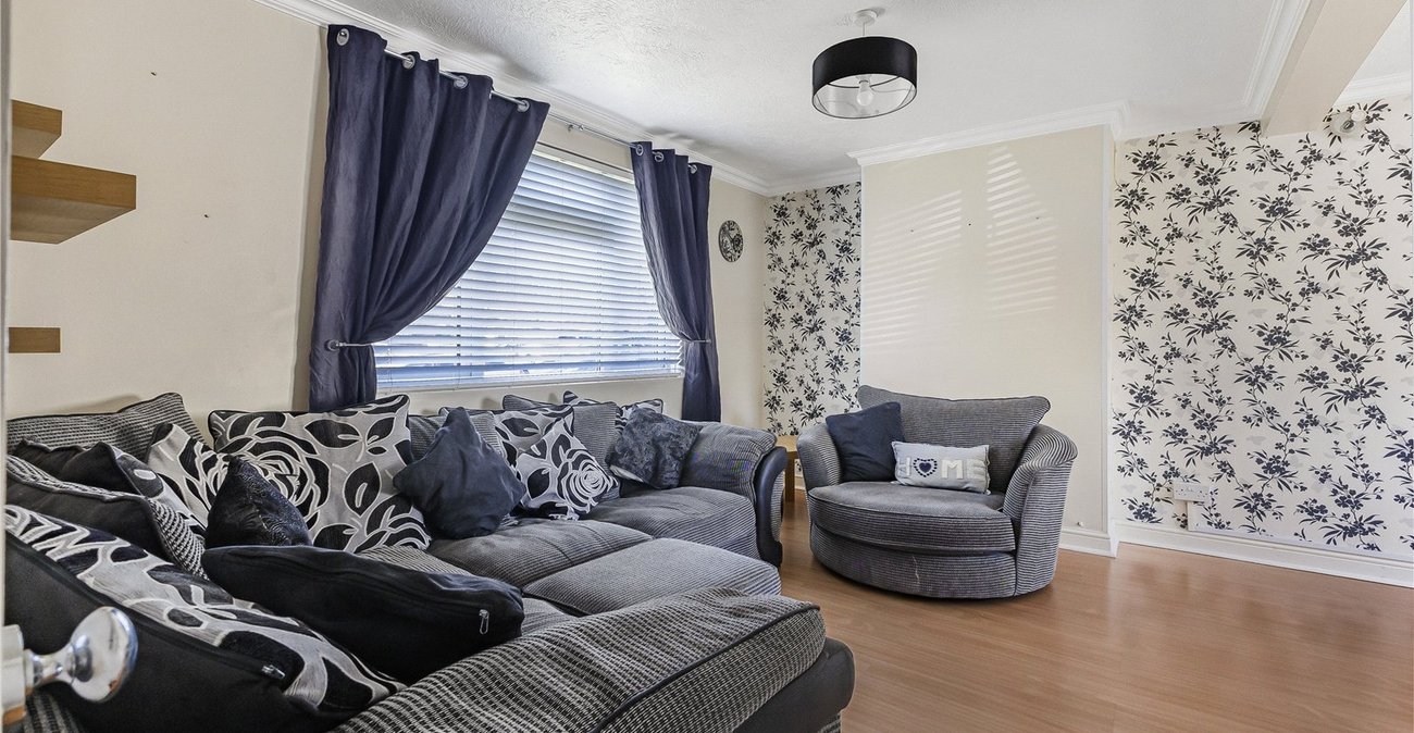 2 bedroom house for sale in Gravesend | Robinson Michael & Jackson
