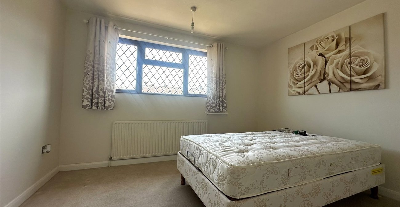 3 bedroom house for sale in Gravesend | Robinson Michael & Jackson