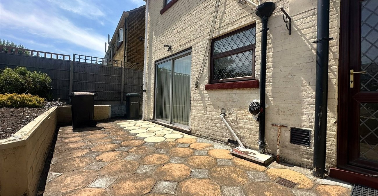 3 bedroom house for sale in Gravesend | Robinson Michael & Jackson