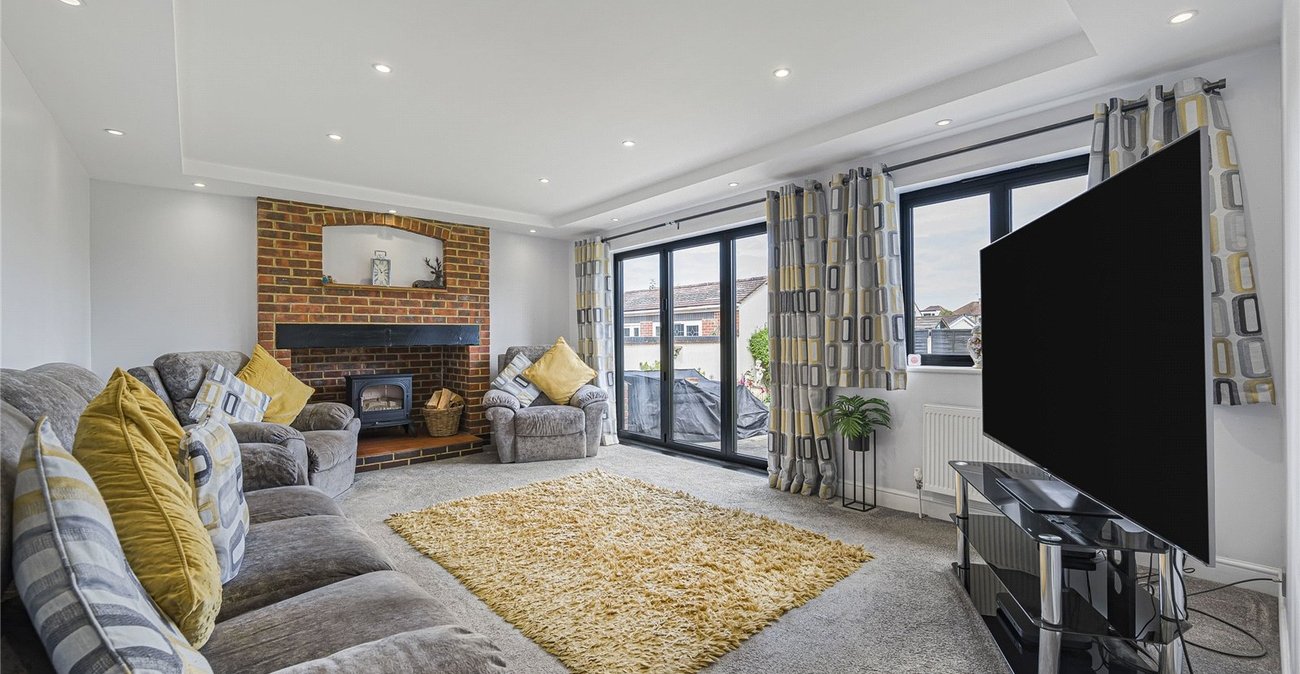 3 bedroom house for sale in Greenhithe | Robinson Jackson