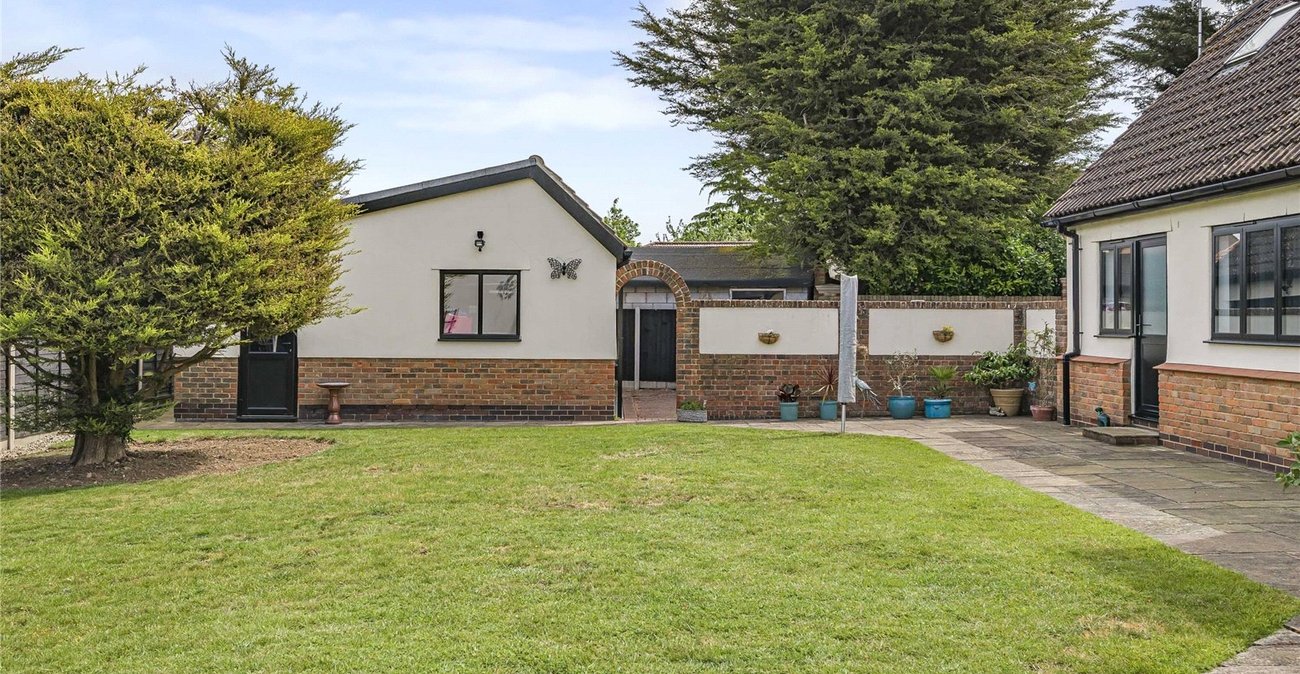 3 bedroom house for sale in Greenhithe | Robinson Jackson