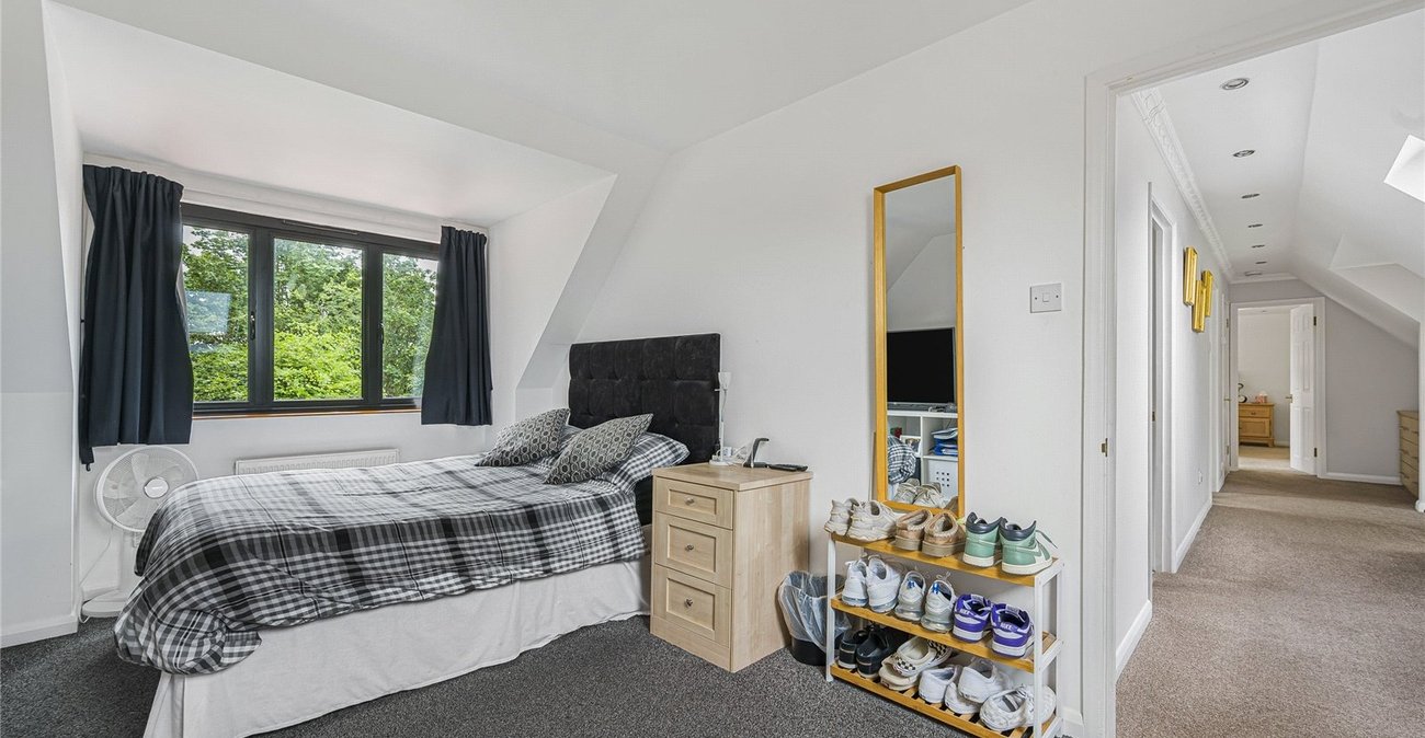 3 bedroom house for sale in Greenhithe | Robinson Jackson