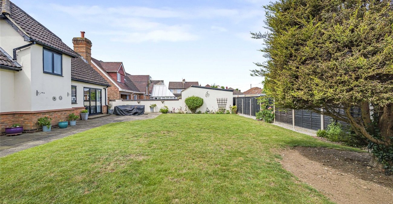 3 bedroom house for sale in Greenhithe | Robinson Jackson