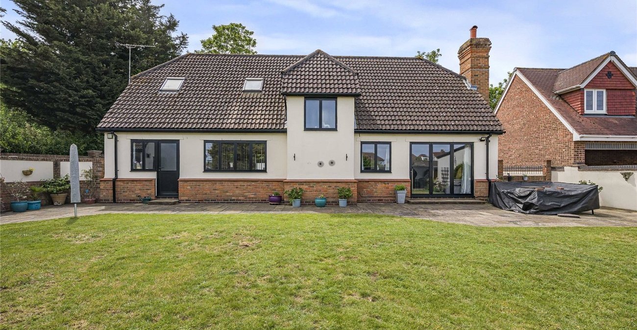 3 bedroom house for sale in Greenhithe | Robinson Jackson