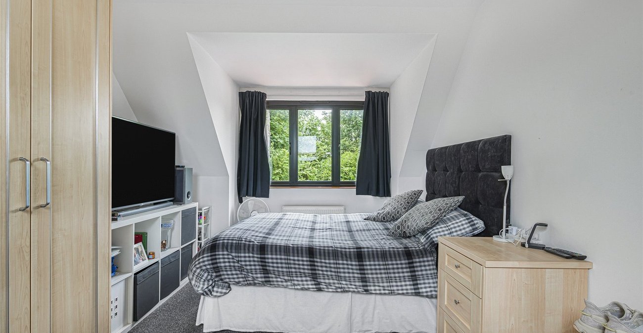 3 bedroom house for sale in Greenhithe | Robinson Jackson