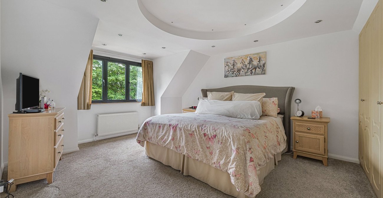 3 bedroom house for sale in Greenhithe | Robinson Jackson
