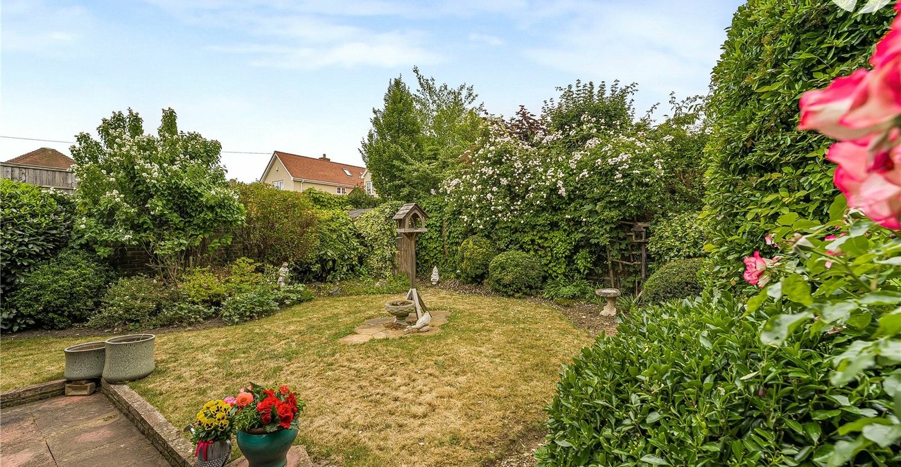 3 bedroom bungalow for sale in Greenhithe | Robinson Jackson