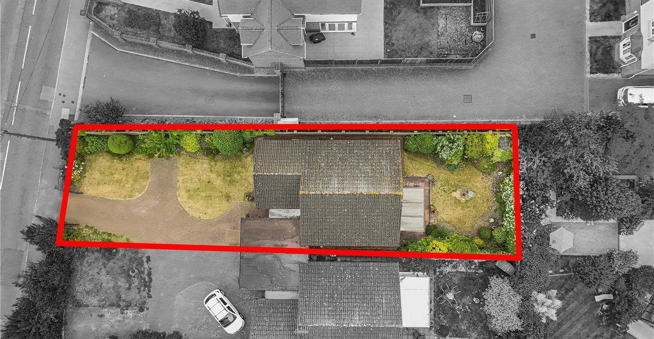 3 bedroom bungalow for sale in Greenhithe | Robinson Jackson