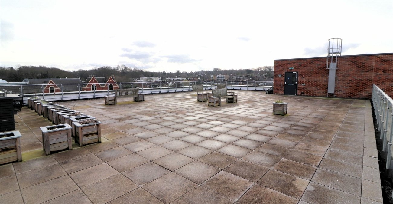 2 bedroom property for sale in Brentwood | Robinson Jackson