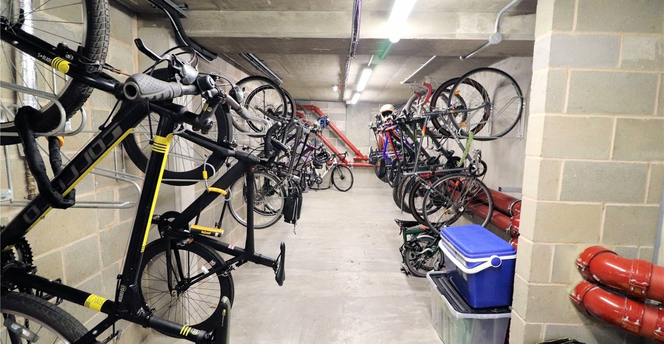 2 bedroom property for sale in Brentwood | Robinson Jackson