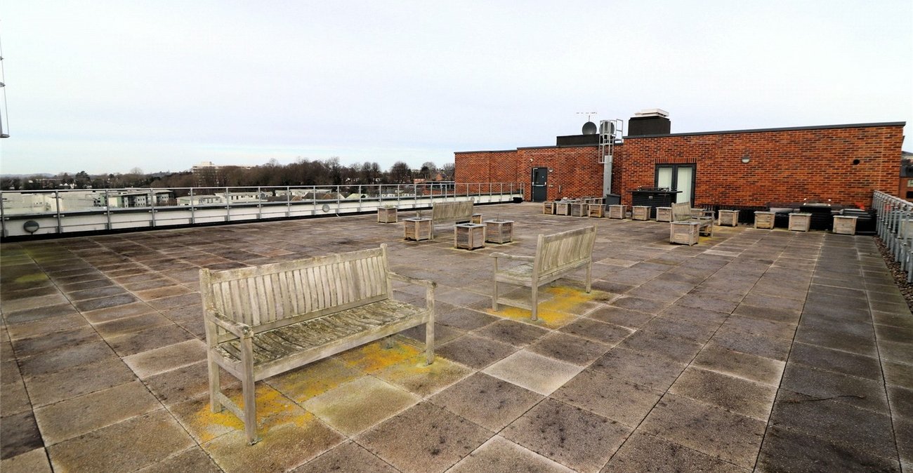 2 bedroom property for sale in Brentwood | Robinson Jackson