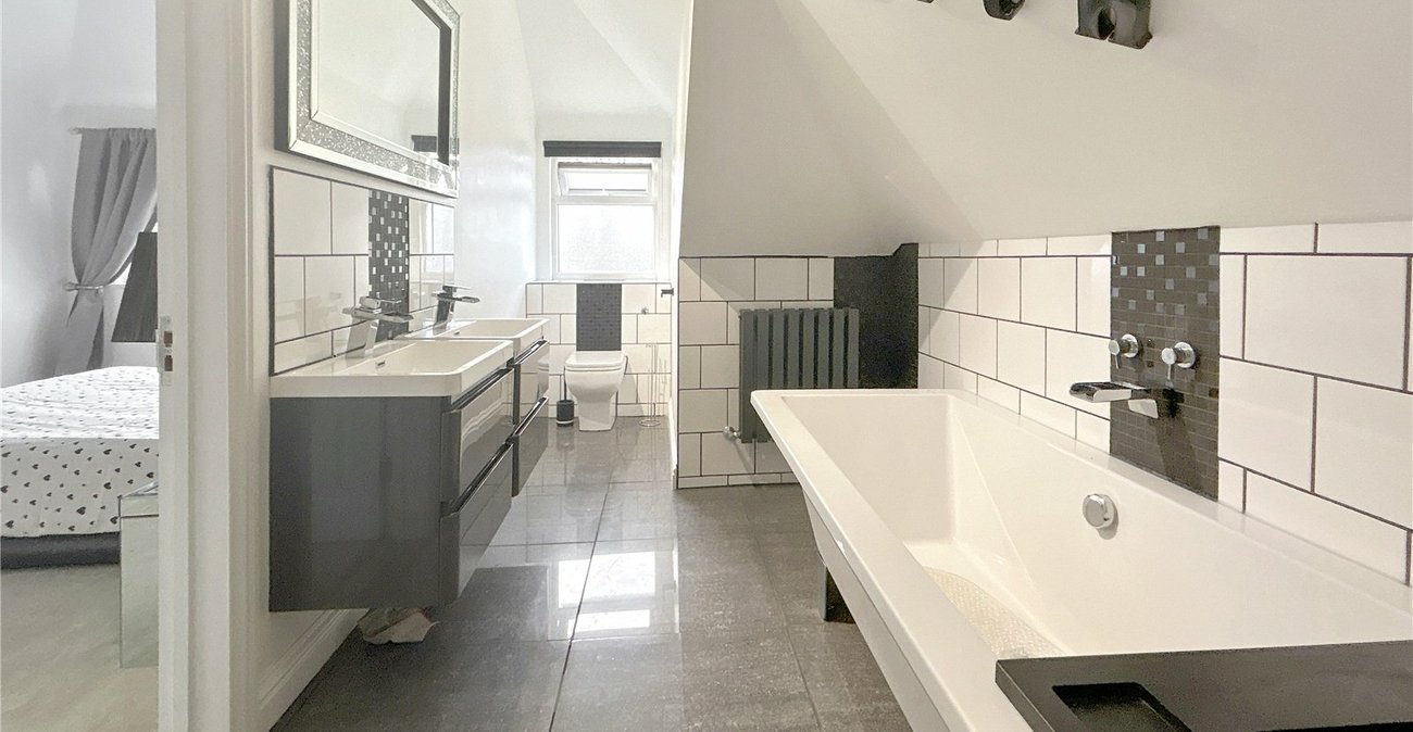 5 bedroom house for sale in Sidcup | Robinson Jackson