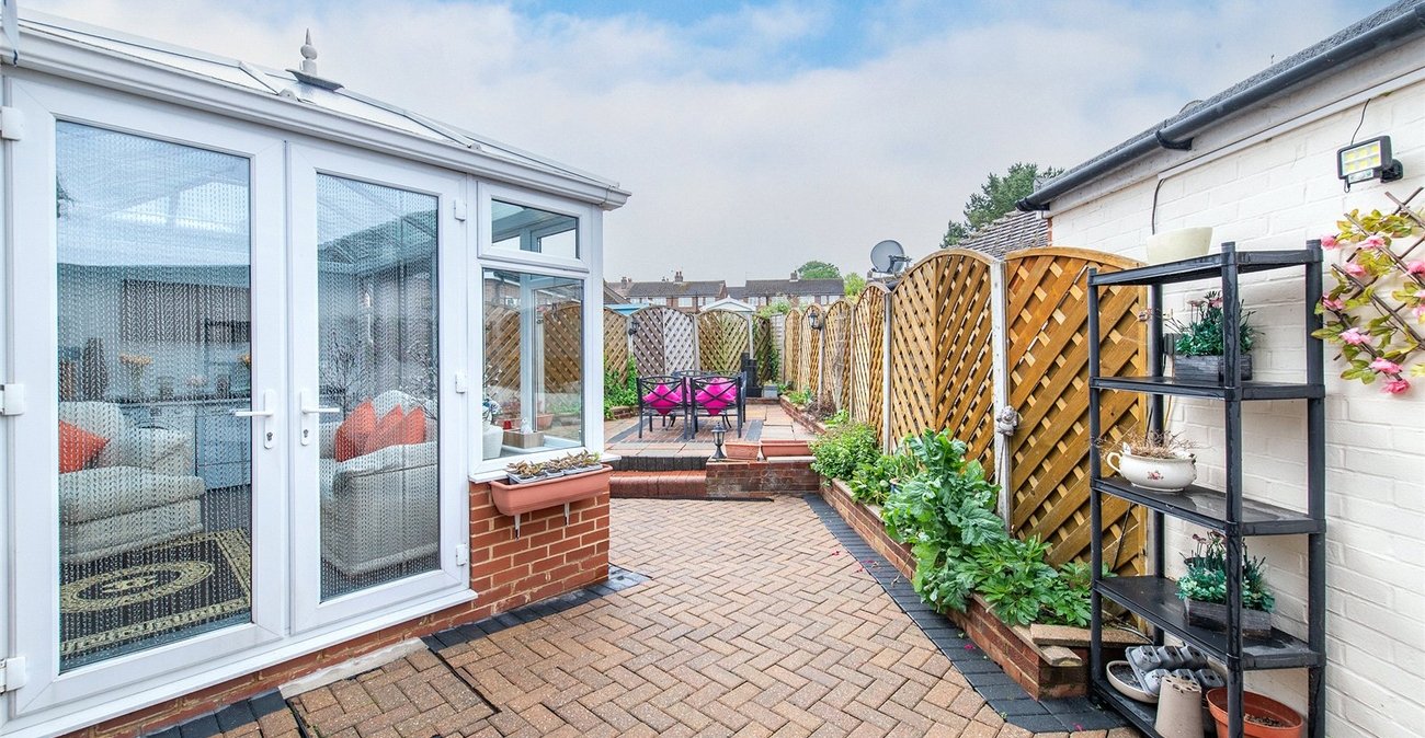 2 bedroom house for sale in Higham | Robinson Michael & Jackson