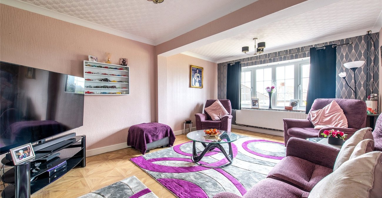 2 bedroom house for sale in Higham | Robinson Michael & Jackson