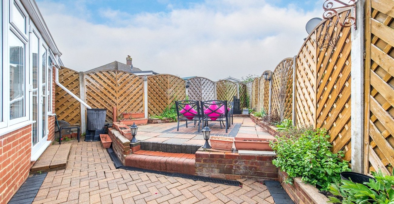 2 bedroom house for sale in Higham | Robinson Michael & Jackson