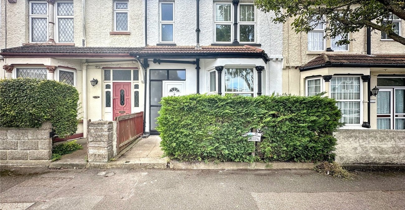 3 bedroom house for sale in Gillingham | Robinson Michael & Jackson