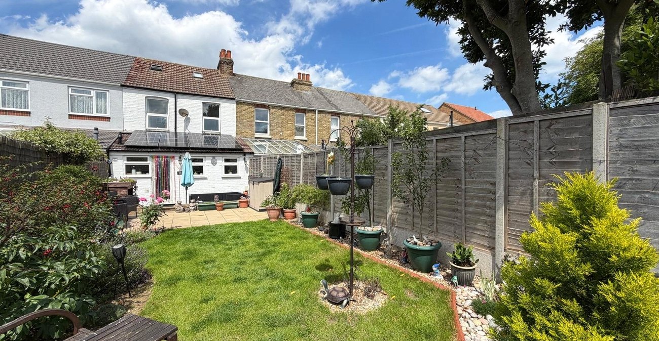4 bedroom house for sale in Gillingham | Robinson Michael & Jackson