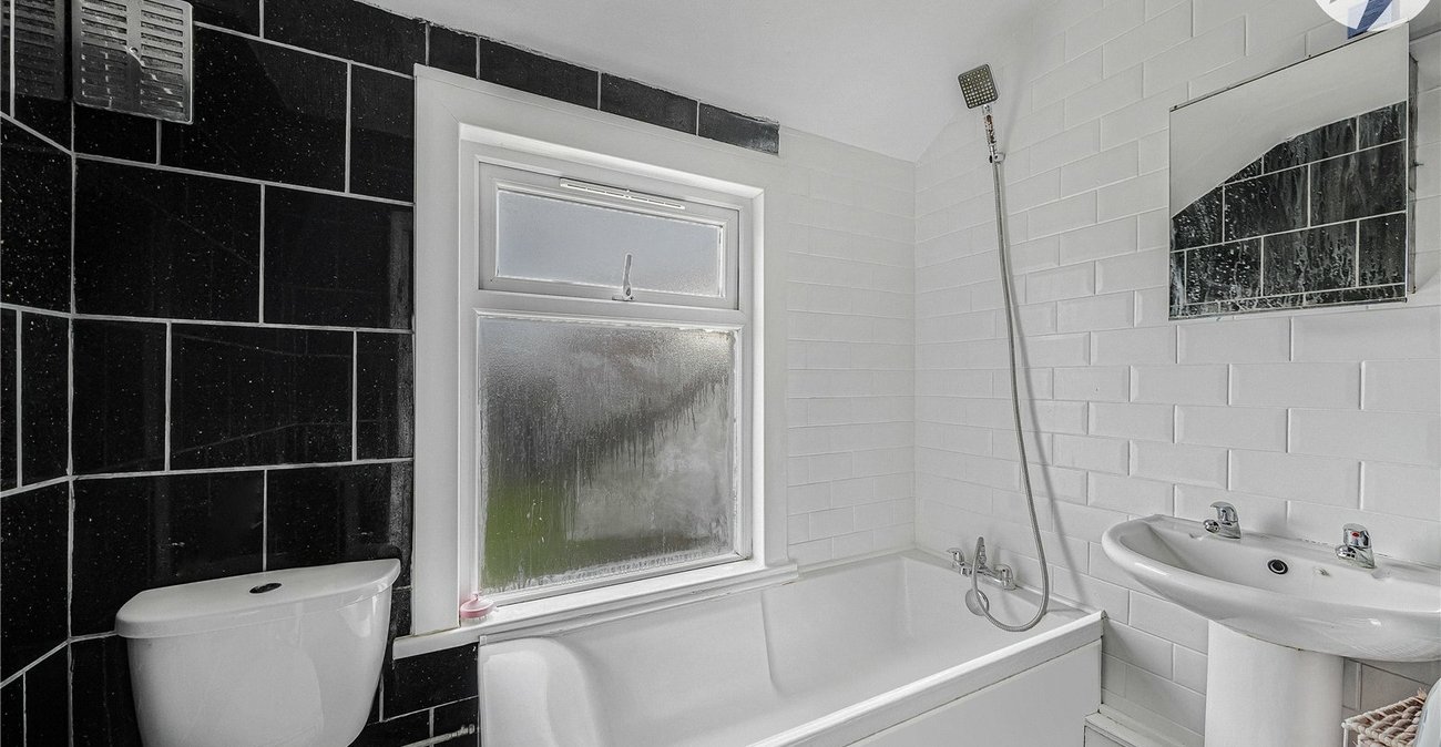 3 bedroom house for sale in Stone | Robinson Jackson