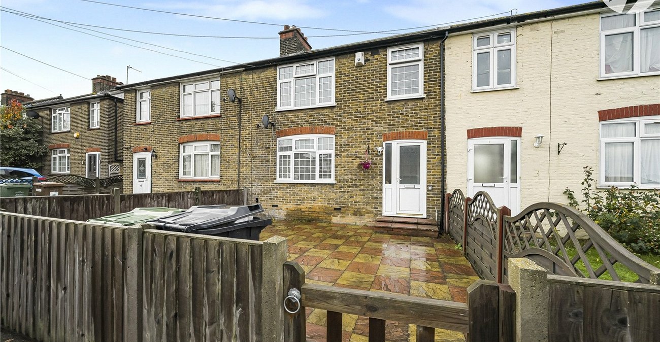 3 bedroom house for sale in Stone | Robinson Jackson