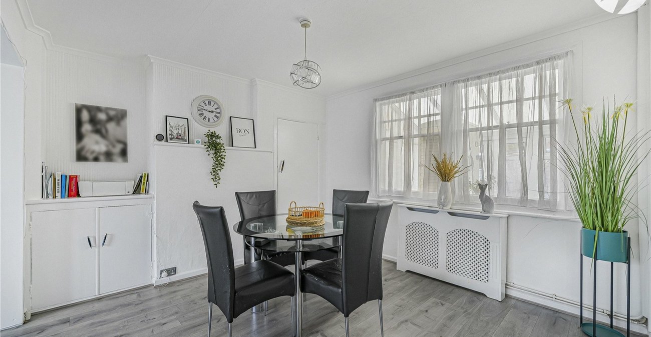 3 bedroom house for sale in Stone | Robinson Jackson