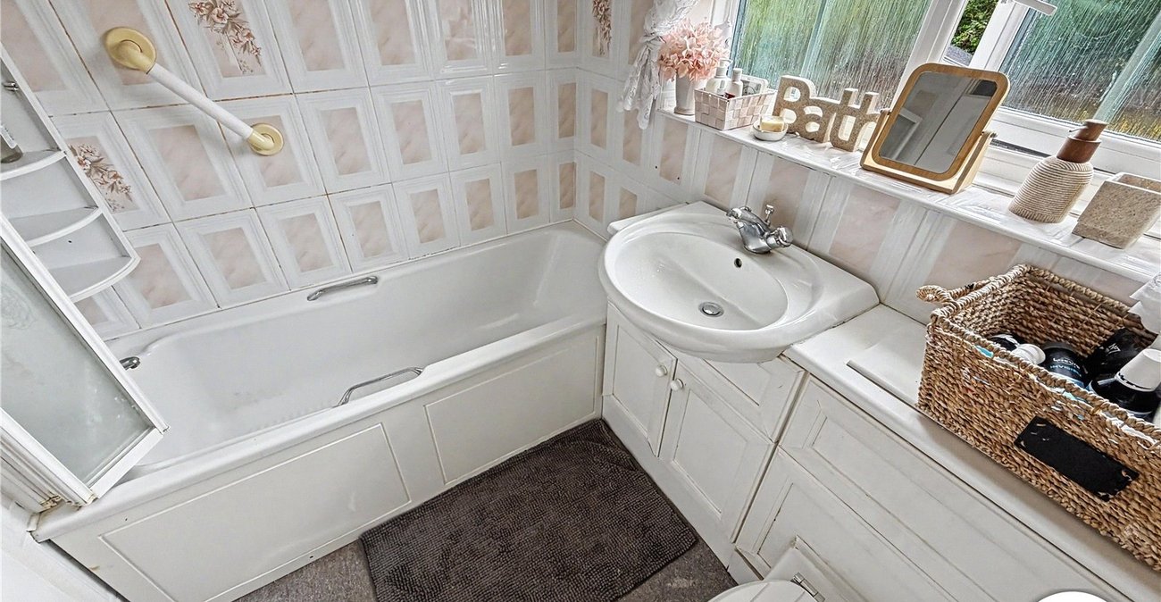 3 bedroom house for sale in Rochester | Robinson Michael & Jackson