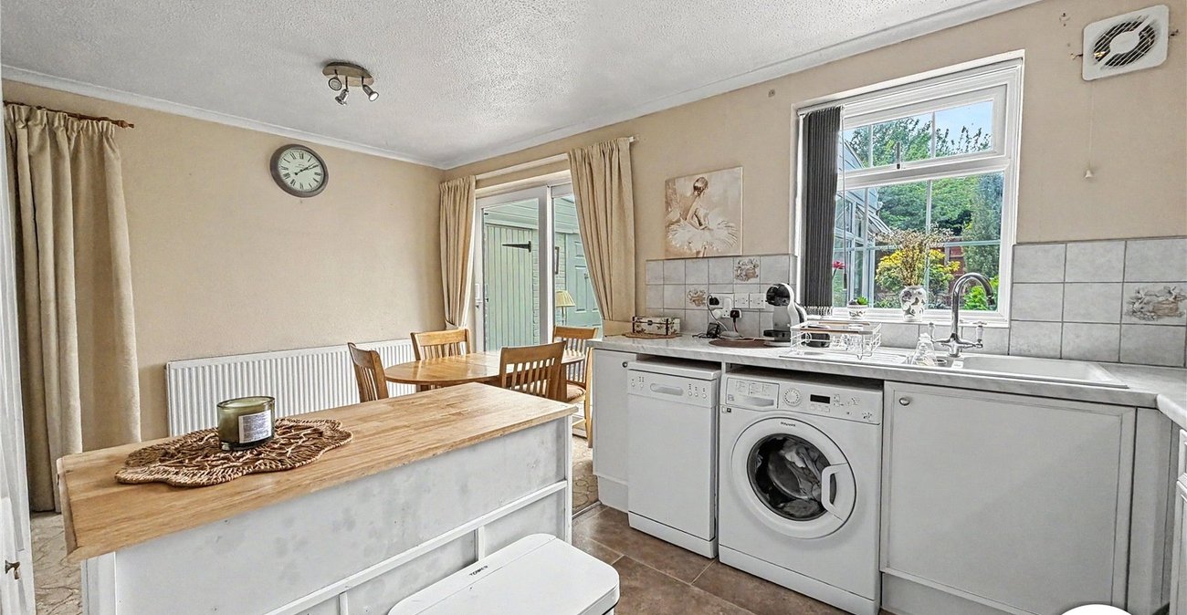 3 bedroom house for sale in Rochester | Robinson Michael & Jackson