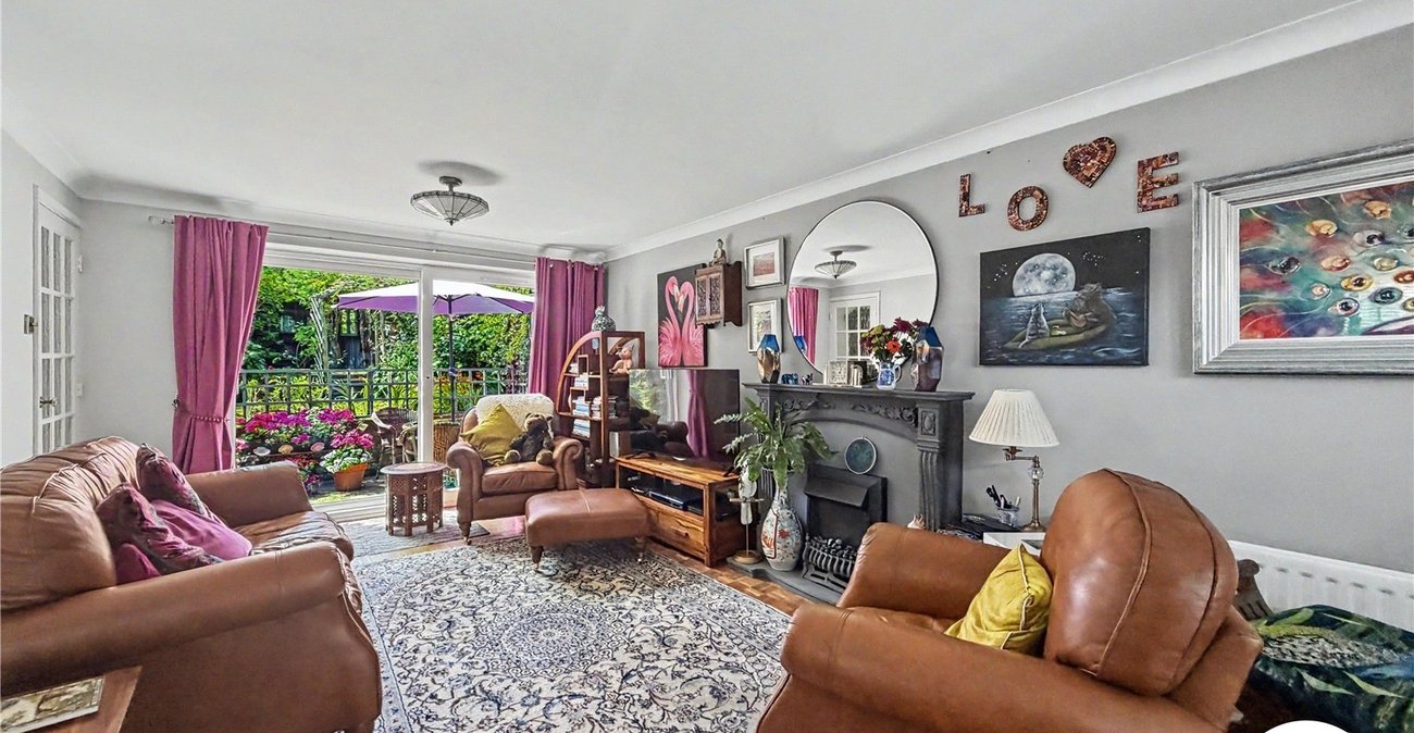 3 bedroom house for sale in Rochester | Robinson Michael & Jackson