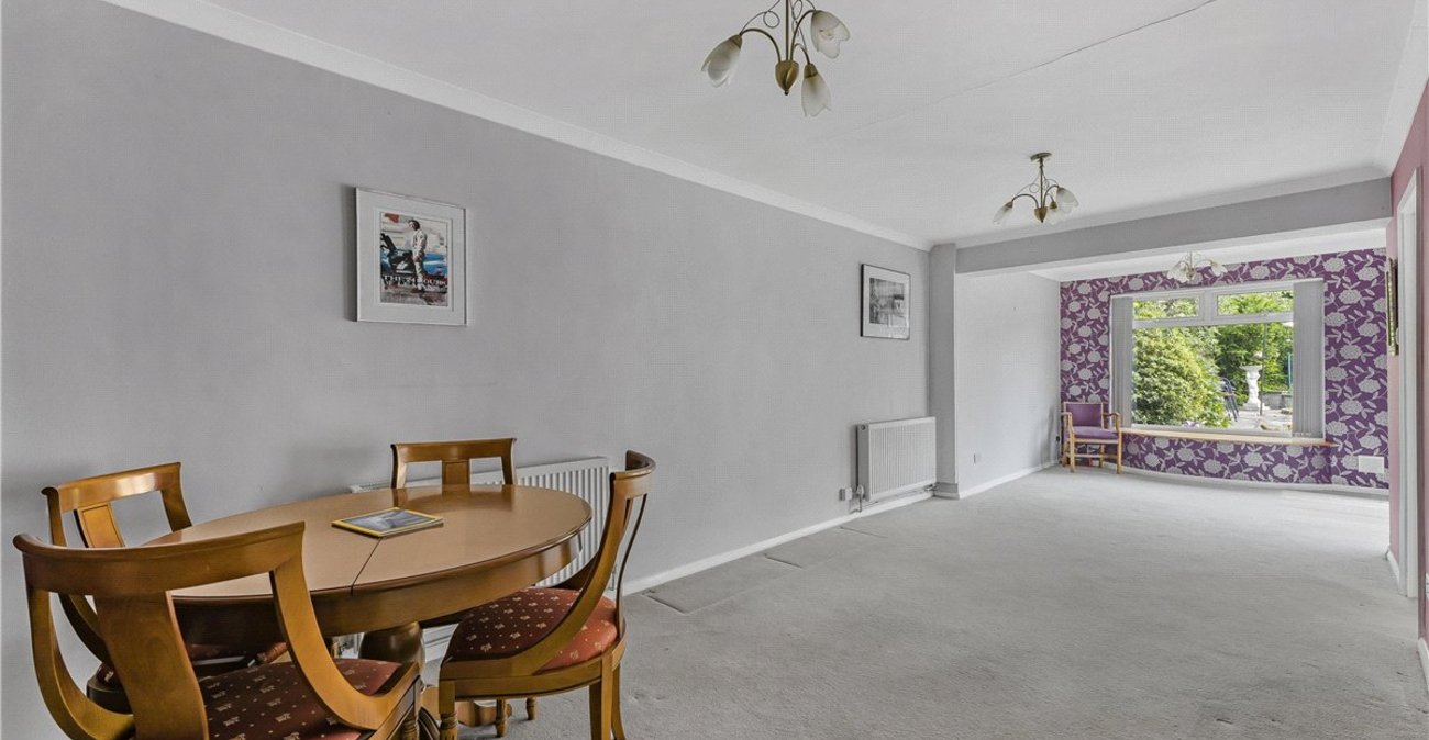 2 bedroom bungalow for sale in Orpington | Robinson Jackson
