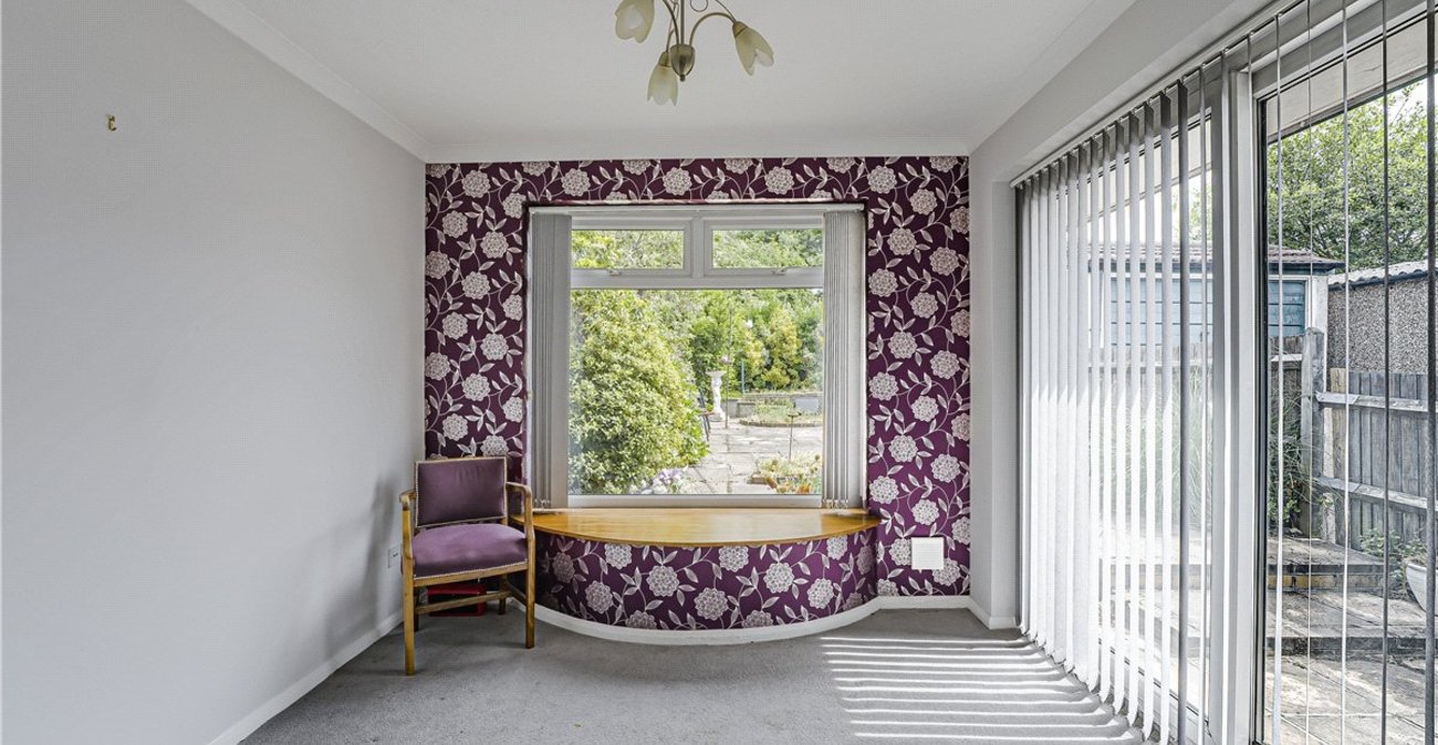 2 bedroom bungalow for sale in Orpington | Robinson Jackson