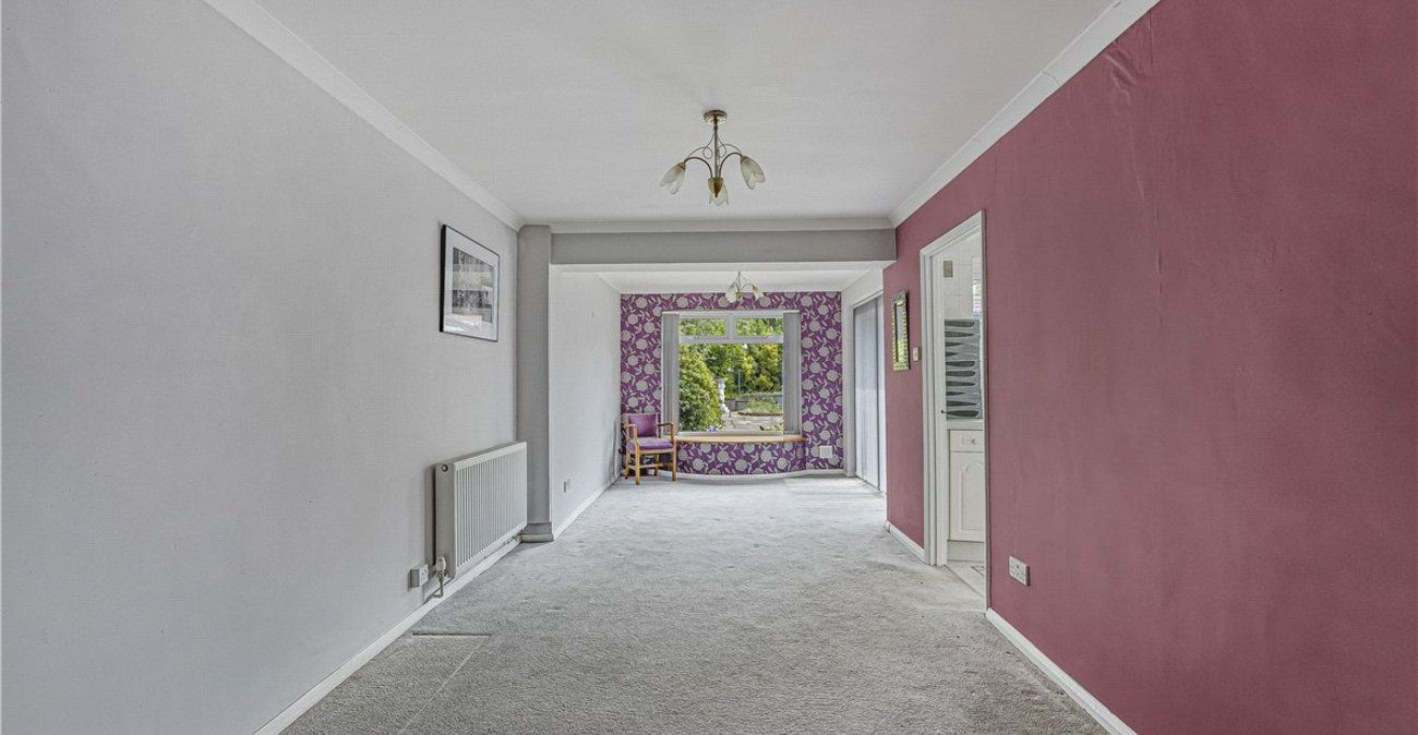 2 bedroom bungalow for sale in Orpington | Robinson Jackson