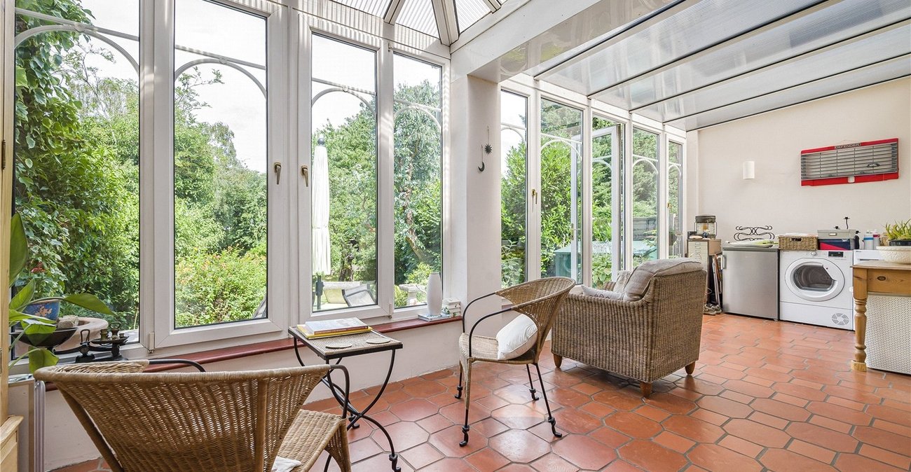 3 bedroom house for sale in London Road | Robinson Jackson