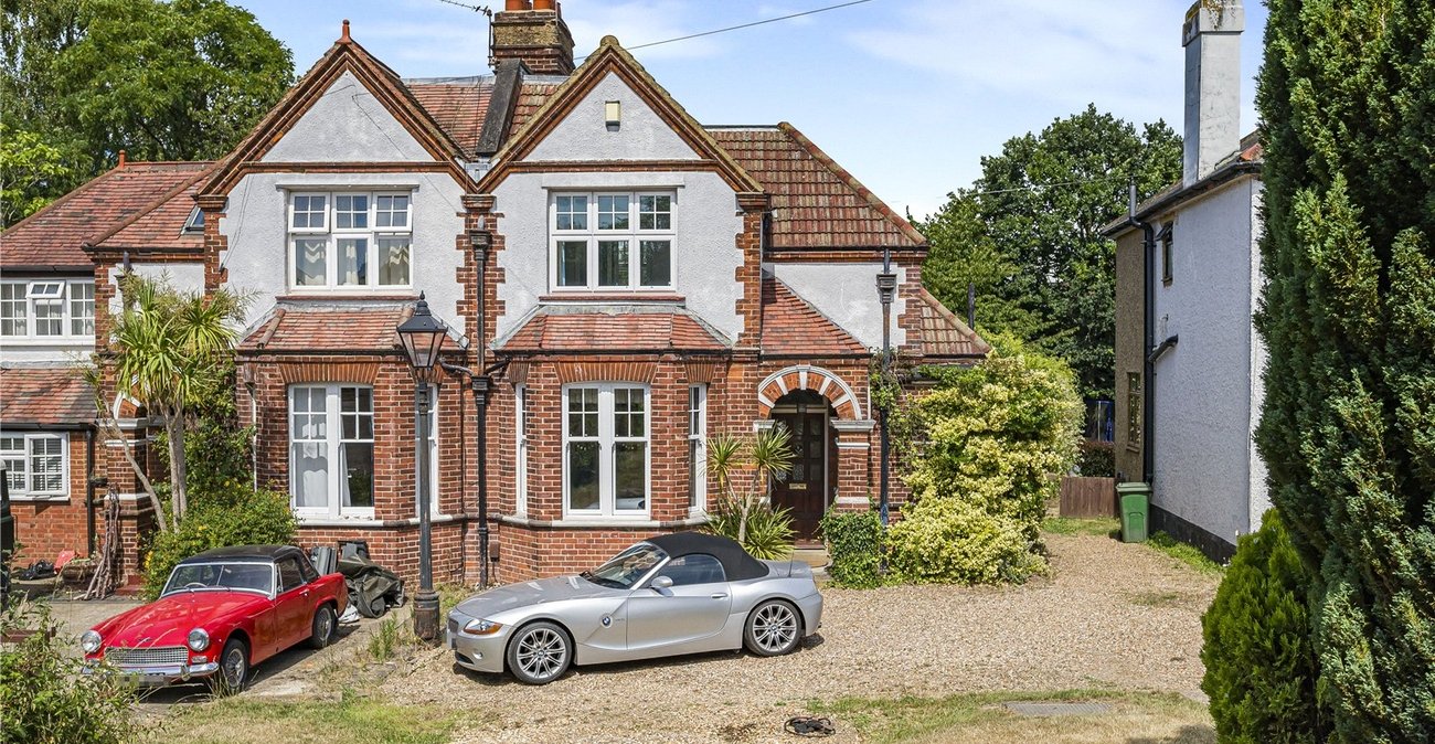 3 bedroom house for sale in London Road | Robinson Jackson