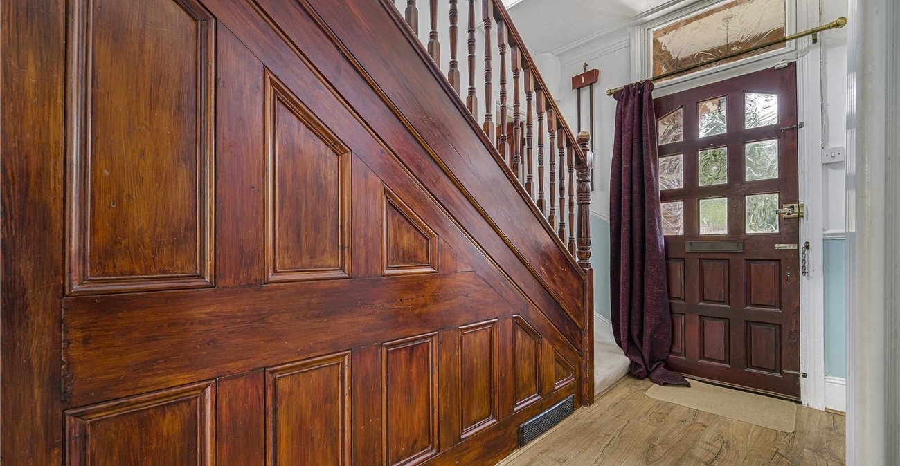 3 bedroom house for sale in London Road | Robinson Jackson