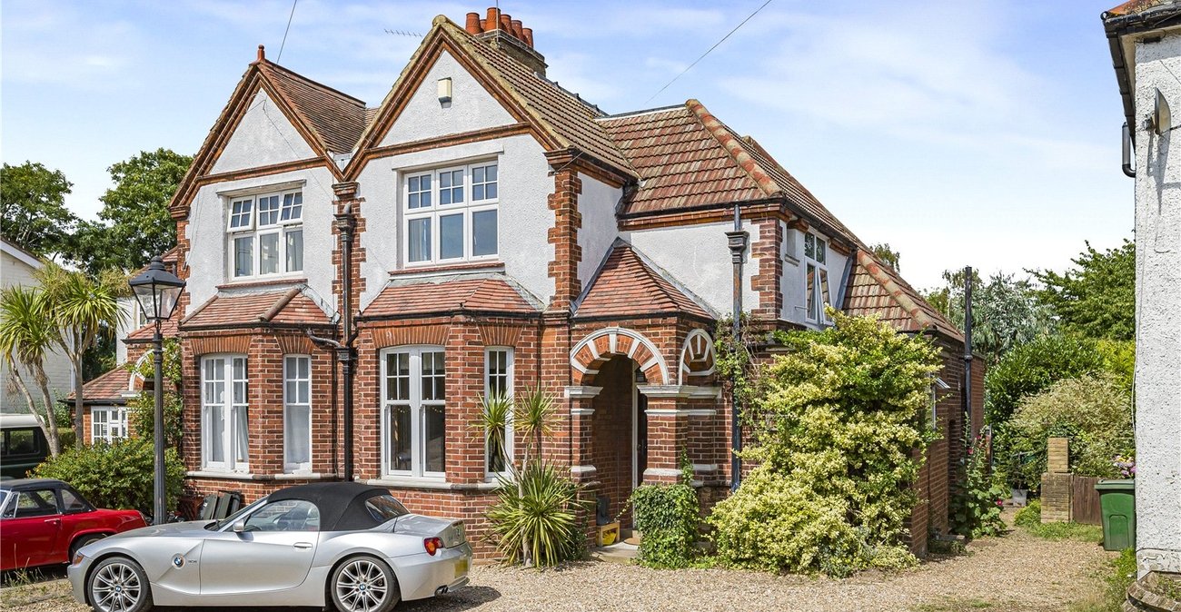 3 bedroom house for sale in London Road | Robinson Jackson