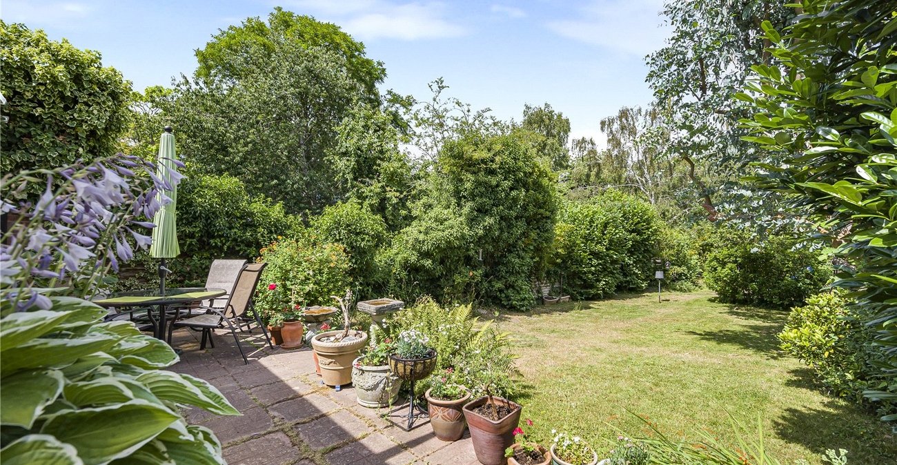 3 bedroom house for sale in London Road | Robinson Jackson