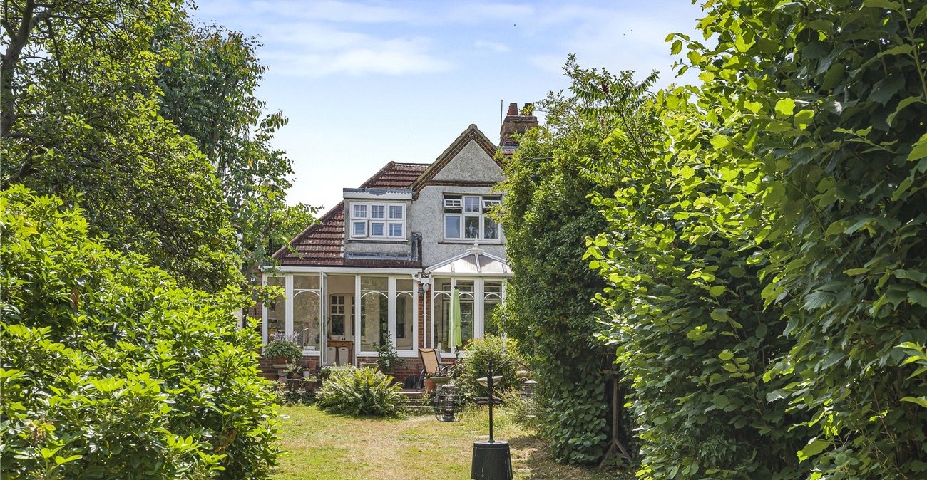 3 bedroom house for sale in London Road | Robinson Jackson