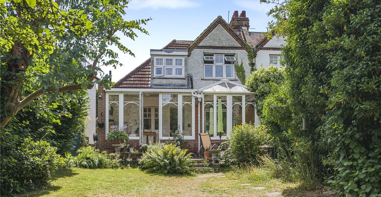 3 bedroom house for sale in London Road | Robinson Jackson