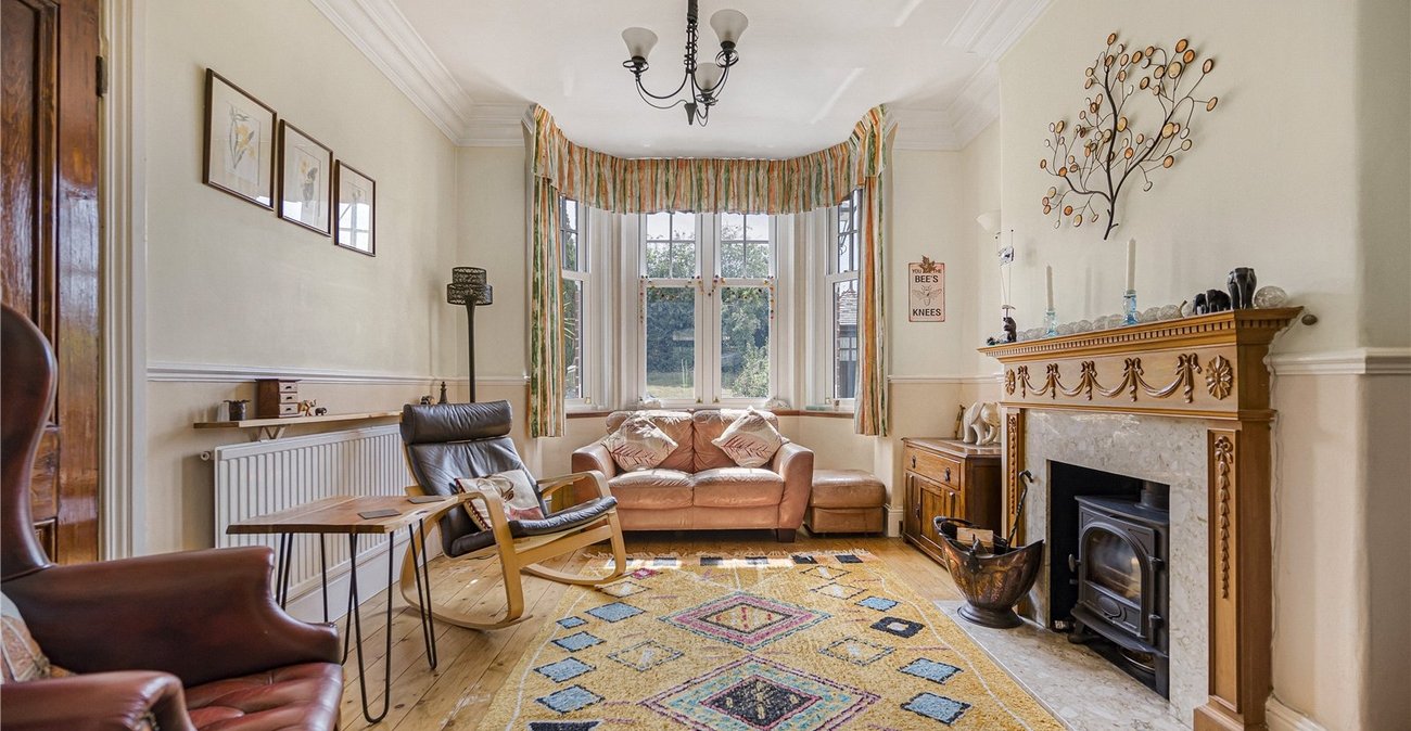 3 bedroom house for sale in London Road | Robinson Jackson