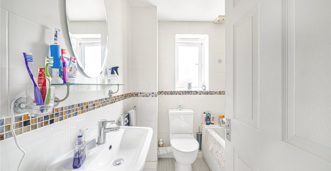 3 bedroom house for sale in Darenth Village Park | Robinson Jackson