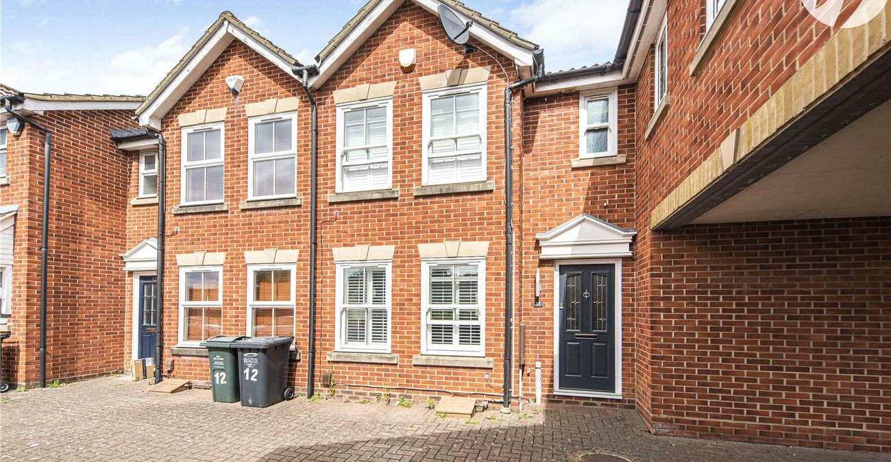 2 bedroom house for sale in Darenth Village Park | Robinson Jackson