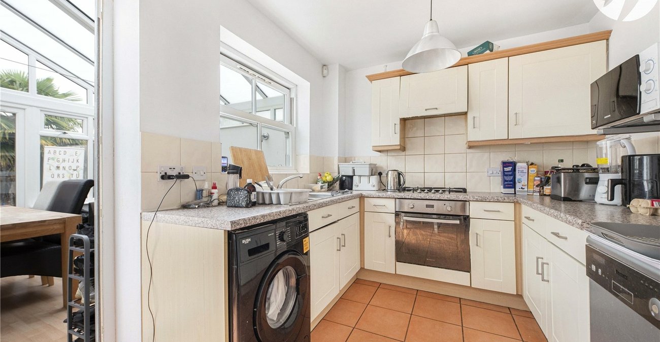 2 bedroom house for sale in Darenth Village Park | Robinson Jackson