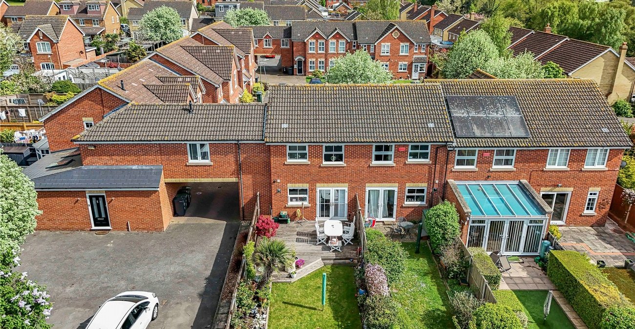 2 bedroom house for sale in Dartford | Robinson Jackson