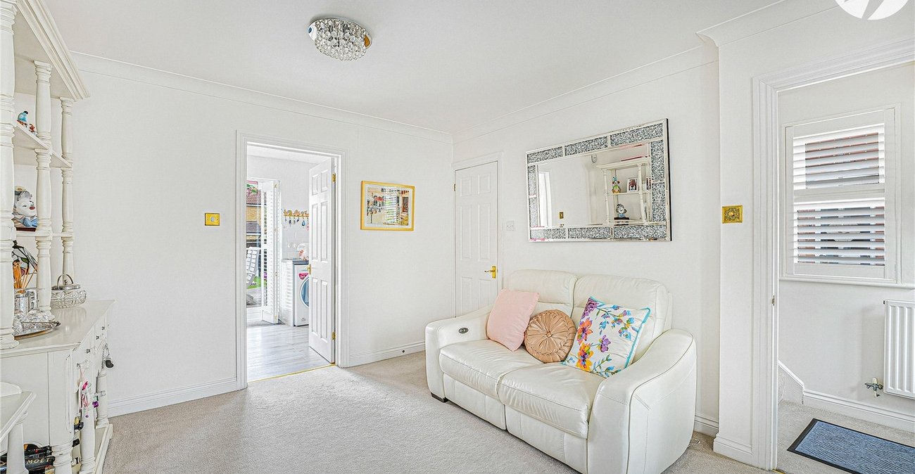 2 bedroom house for sale in Dartford | Robinson Jackson