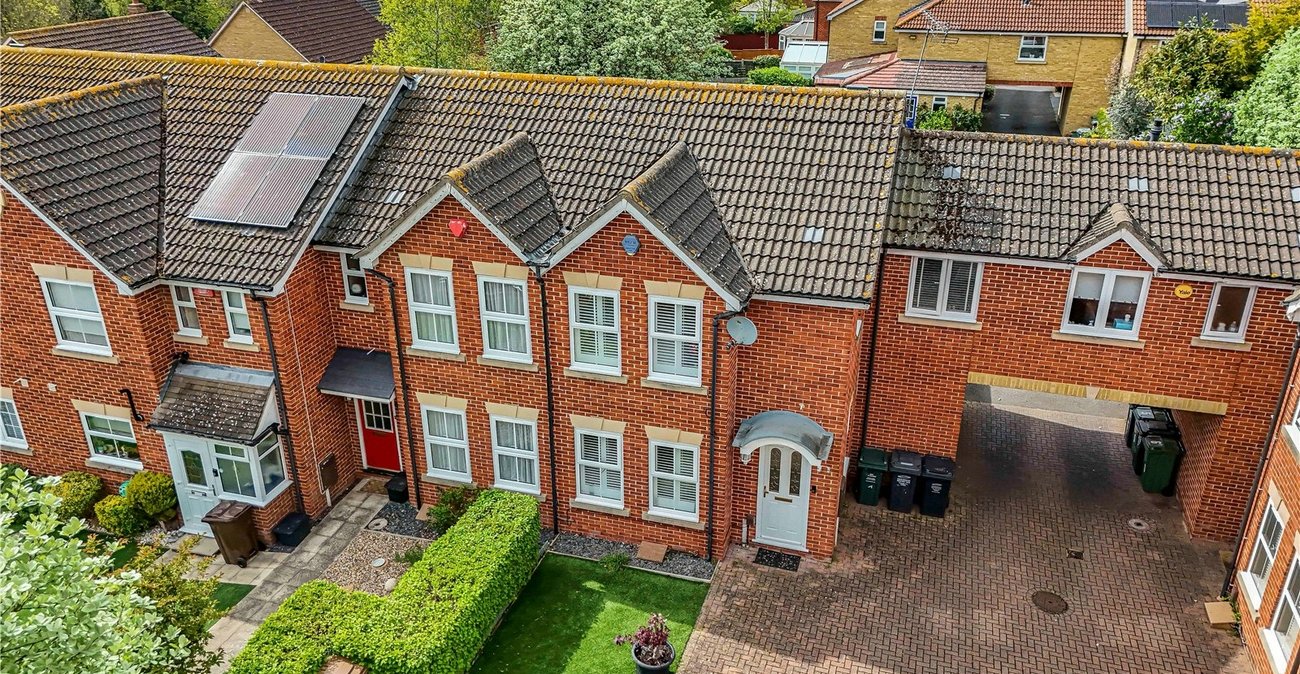 2 bedroom house for sale in Dartford | Robinson Jackson