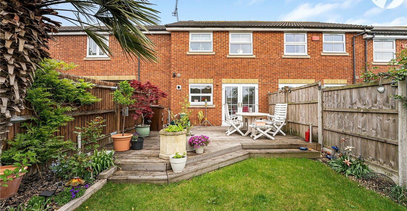 2 bedroom house for sale in Dartford | Robinson Jackson
