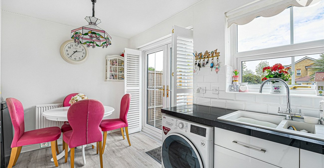 2 bedroom house for sale in Dartford | Robinson Jackson