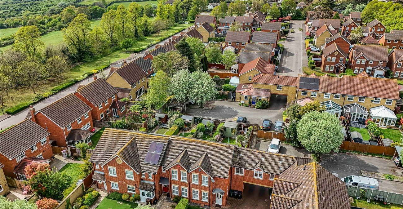 2 bedroom house for sale in Dartford | Robinson Jackson