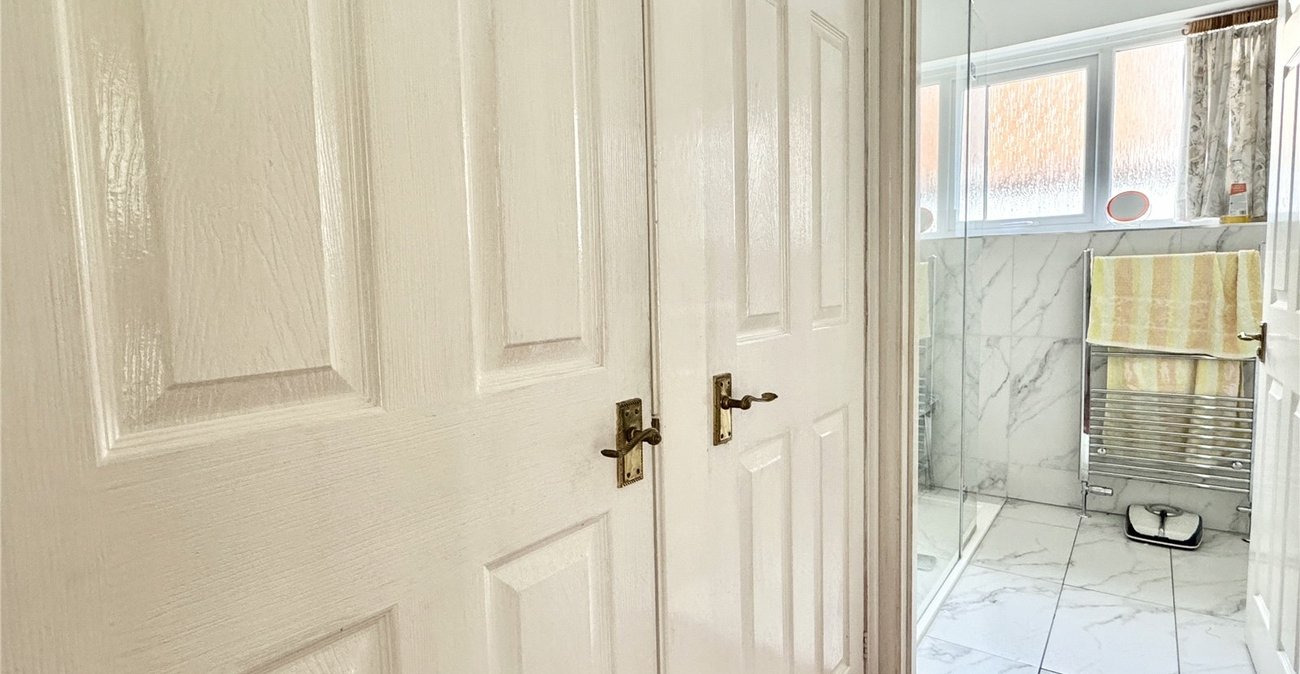 3 bedroom bungalow for sale in Eynsford | Robinson Jackson