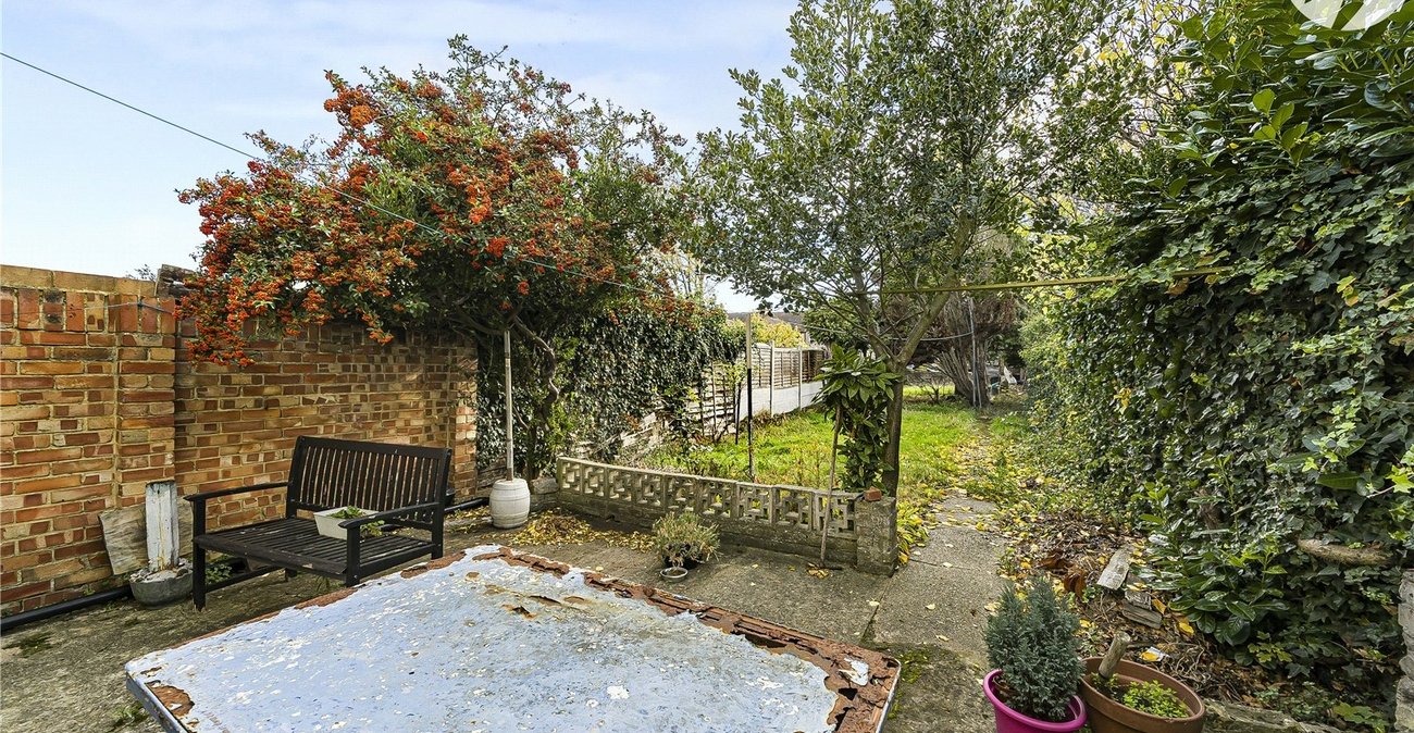 3 bedroom house for sale in Dartford | Robinson Jackson